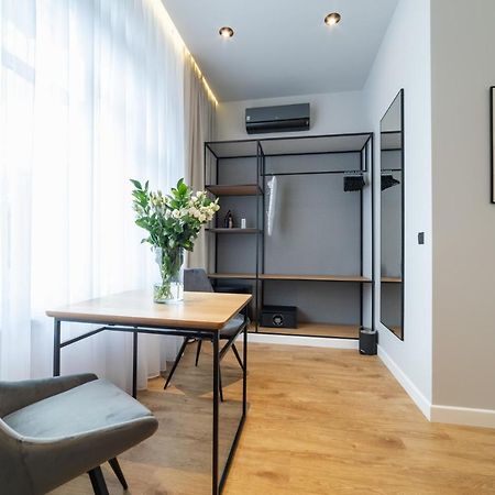 Riva Apartments By Oneapartments 소포트 외부 사진