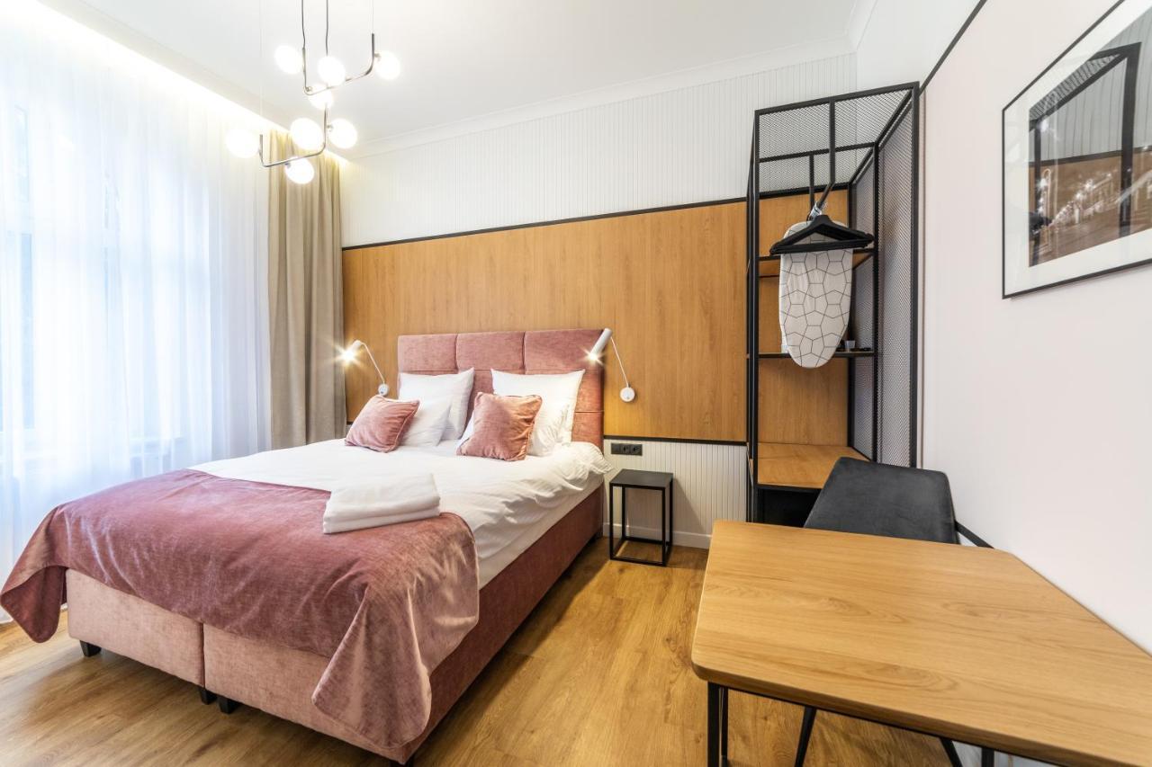 Riva Apartments By Oneapartments 소포트 외부 사진