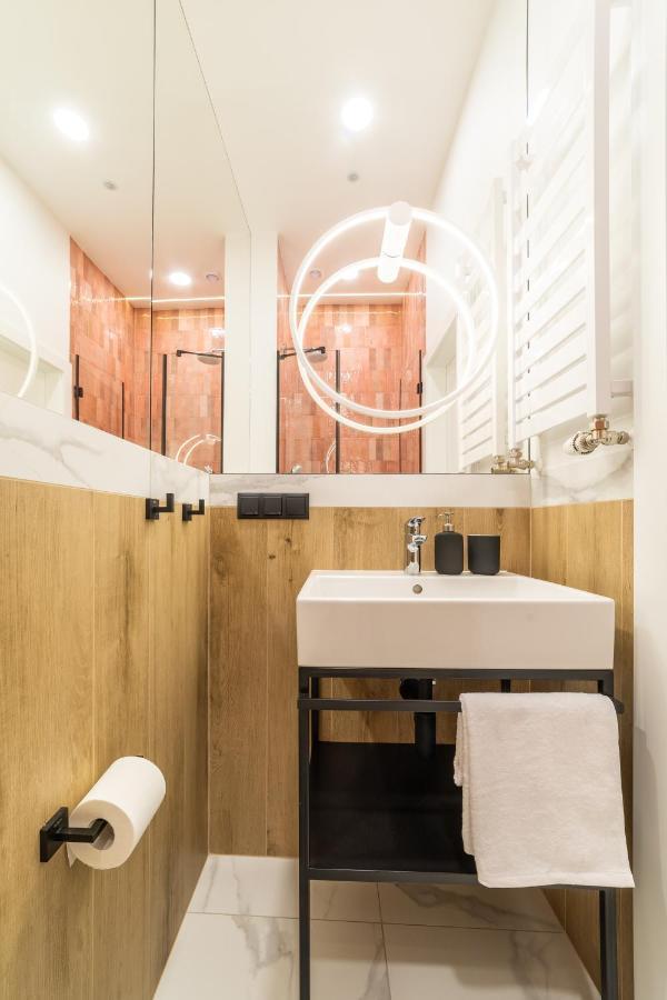 Riva Apartments By Oneapartments 소포트 외부 사진